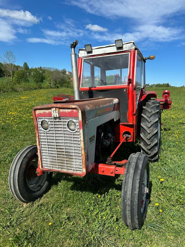1973 McCormick 434 - جرار: صورة 1 1973 McCormick 434 - جرار: صورة 1