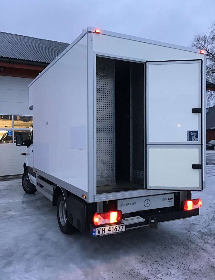 2012 Mercedes-Benz Sprinter EU-GODKJENT SVÆRT LAV KM! - شاحنة صندوقية: صورة 4 2012 Mercedes-Benz Sprinter EU-GODKJENT SVÆRT LAV KM! - شاحنة صندوقية: صورة 4