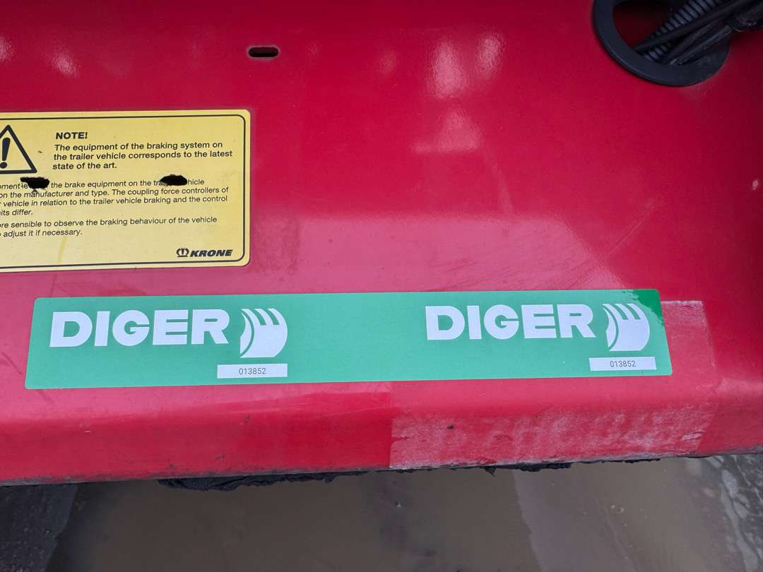 2015 KRONE Profi Liner / MEGA / Curtain / Lifting roof - آلات أخرى: صورة 2 2015 KRONE Profi Liner / MEGA / Curtain / Lifting roof - آلات أخرى: صورة 2
