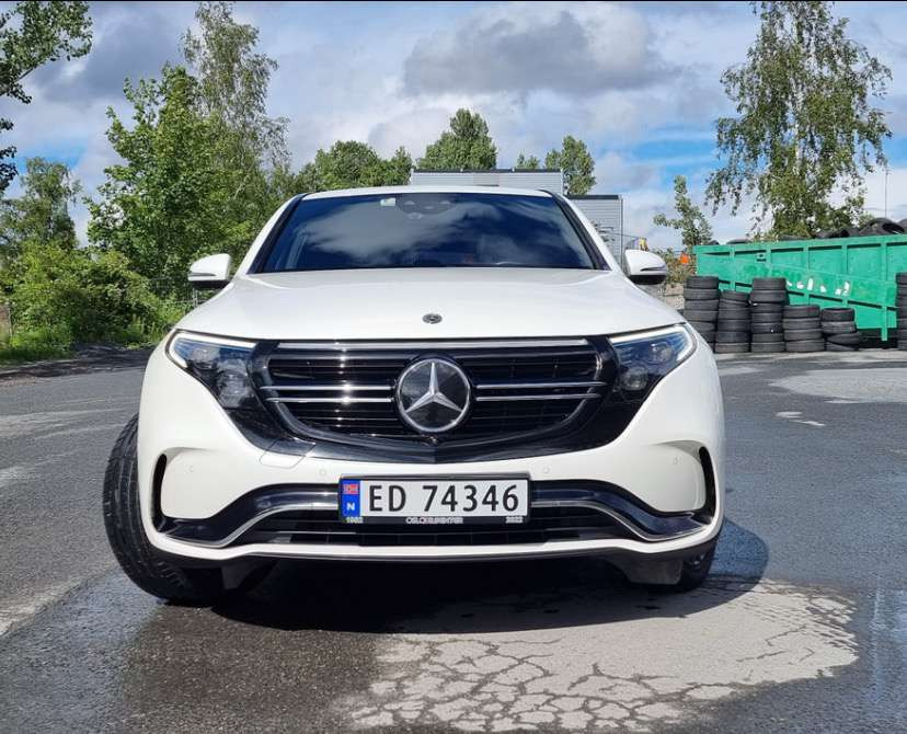 2020 Mercedes-Benz EQC - سيارة دفع رباعي: صورة 3 2020 Mercedes-Benz EQC - سيارة دفع رباعي: صورة 3