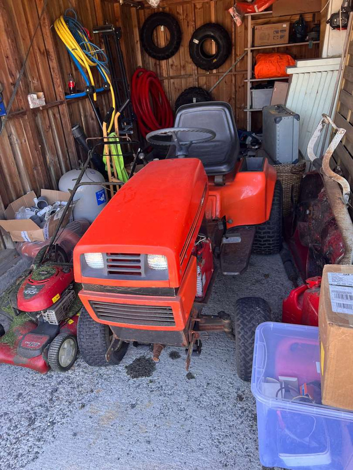 Ariens GT 17 Sitteklipper med kraftuttak (rep.-objekt) - جزازة عشب الحدائق: صورة 1 Ariens GT 17 Sitteklipper med kraftuttak (rep.-objekt) - جزازة عشب الحدائق: صورة 1