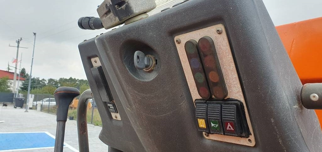 Ausa D 600 APG - شاحنة قلابة صغيرة: صورة 3 Ausa D 600 APG - شاحنة قلابة صغيرة: صورة 3