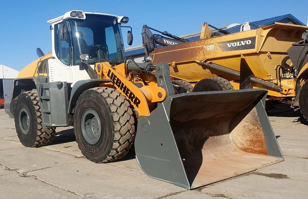 Liebherr L 550 - اللودر بعجل: صورة 4 Liebherr L 550 - اللودر بعجل: صورة 4