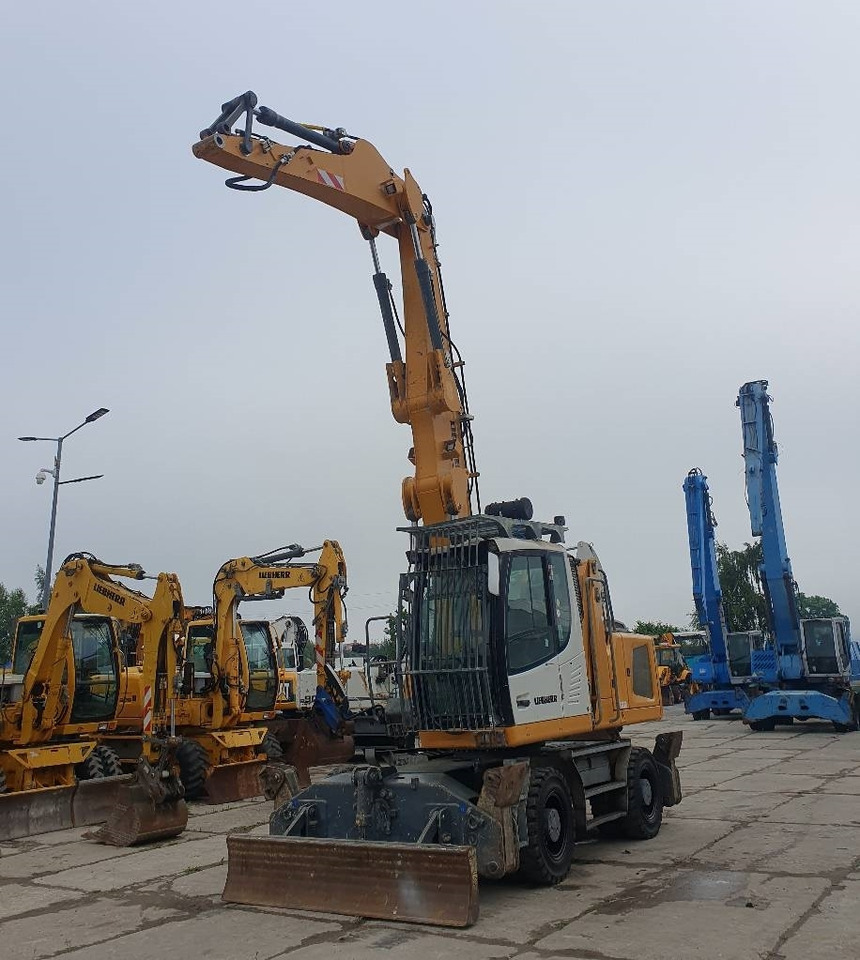 Liebherr LH 22 M - آلة التعامل مع النفايات: صورة 1 Liebherr LH 22 M - آلة التعامل مع النفايات: صورة 1