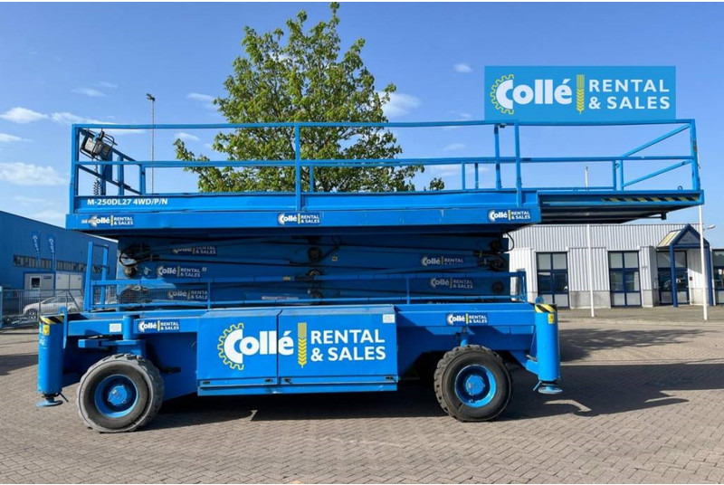 Holland lift M 250 DL 27 | 2003 - مرفاع مقصي: صورة 2 Holland lift M 250 DL 27 | 2003 - مرفاع مقصي: صورة 2