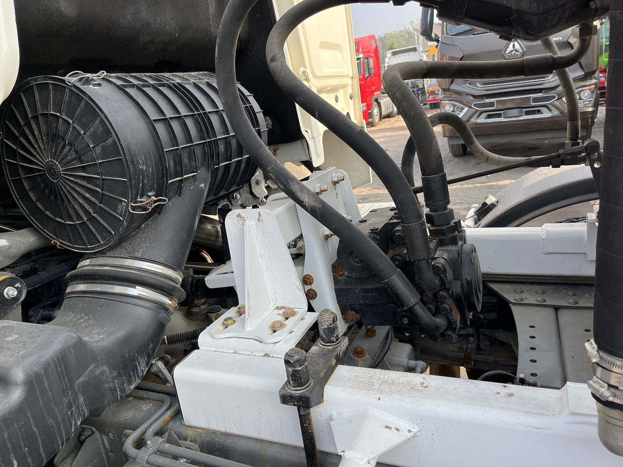 تأجير HOWO 混凝土搅拌车 HOWO 混凝土搅拌车: صورة 7