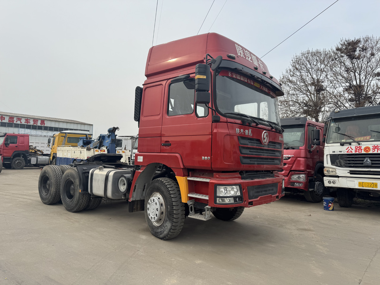SHACMAN F3000 - مقطورة السحب: صورة 1 SHACMAN F3000 - مقطورة السحب: صورة 1
