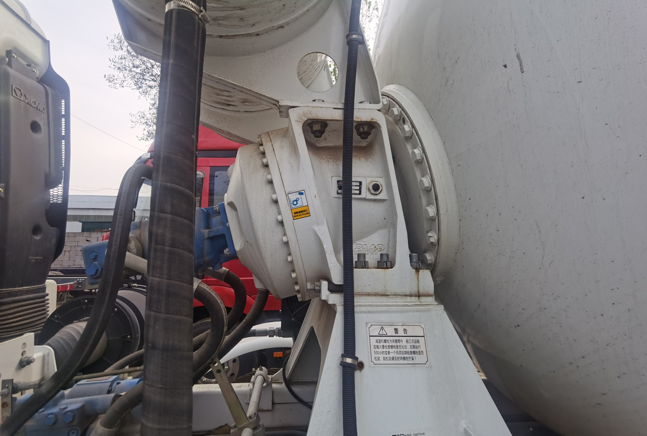 شاحنة خلاطة خرسانة للبيع  XCMG HANFENG: صورة 6