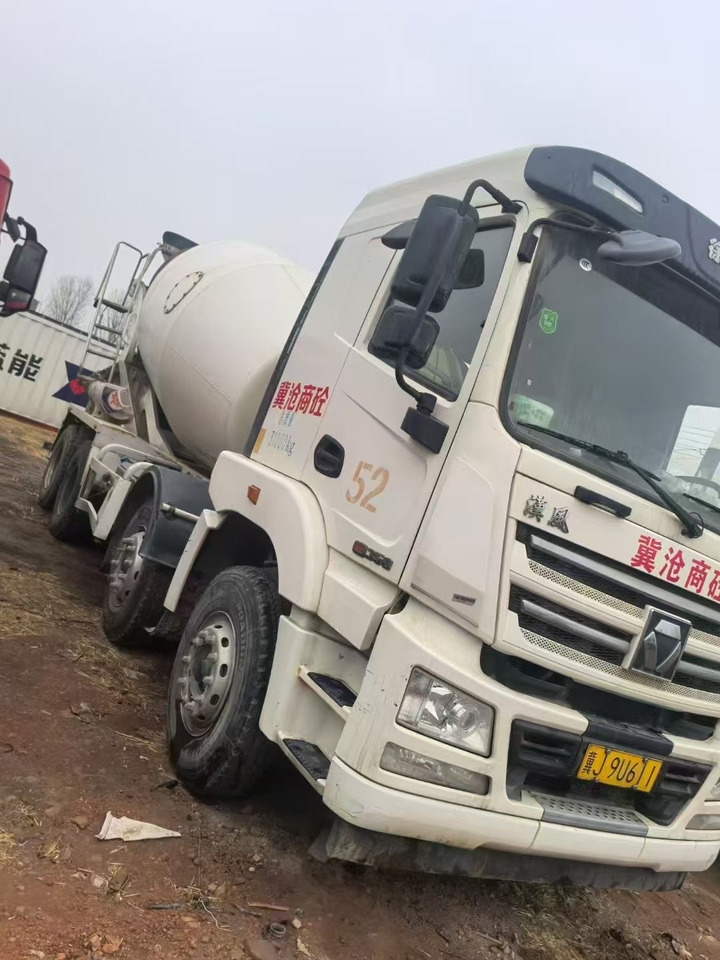 XUGONG - شاحنة خلاطة خرسانة: صورة 5 XUGONG - شاحنة خلاطة خرسانة: صورة 5