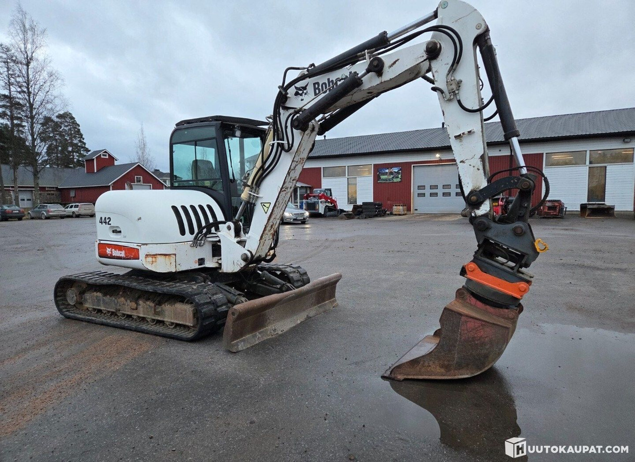 Bobcat 442, 2006, Diesel, 4,565 h Excavator, Honkajoki - حفار صغير: صورة 4 Bobcat 442, 2006, Diesel, 4,565 h Excavator, Honkajoki - حفار صغير: صورة 4
