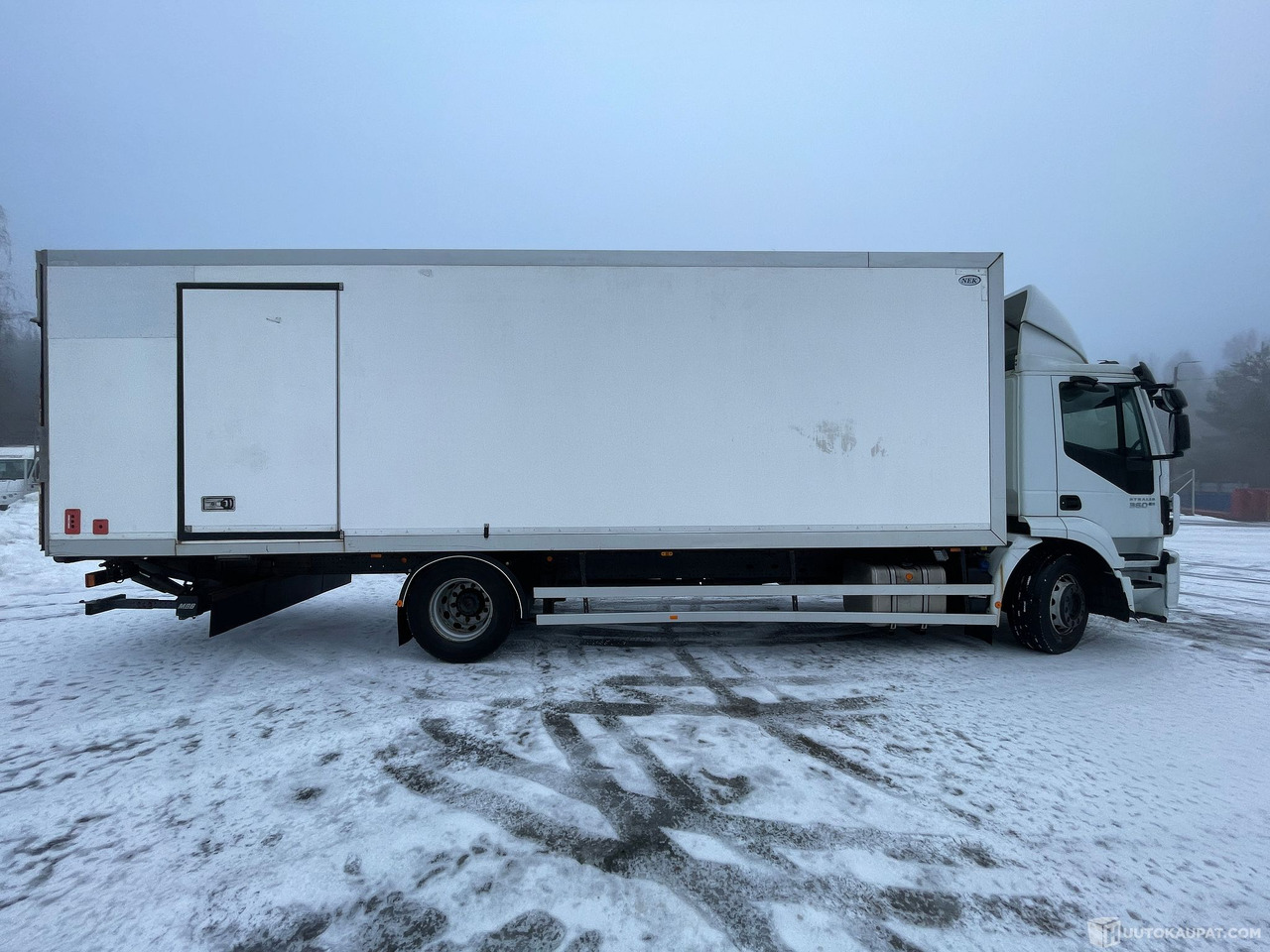Iveco Stralis, 2015 Umpikori Kuorma-auto, Hämeenlinna - شاحنة صندوقية: صورة 2 Iveco Stralis, 2015 Umpikori Kuorma-auto, Hämeenlinna - شاحنة صندوقية: صورة 2