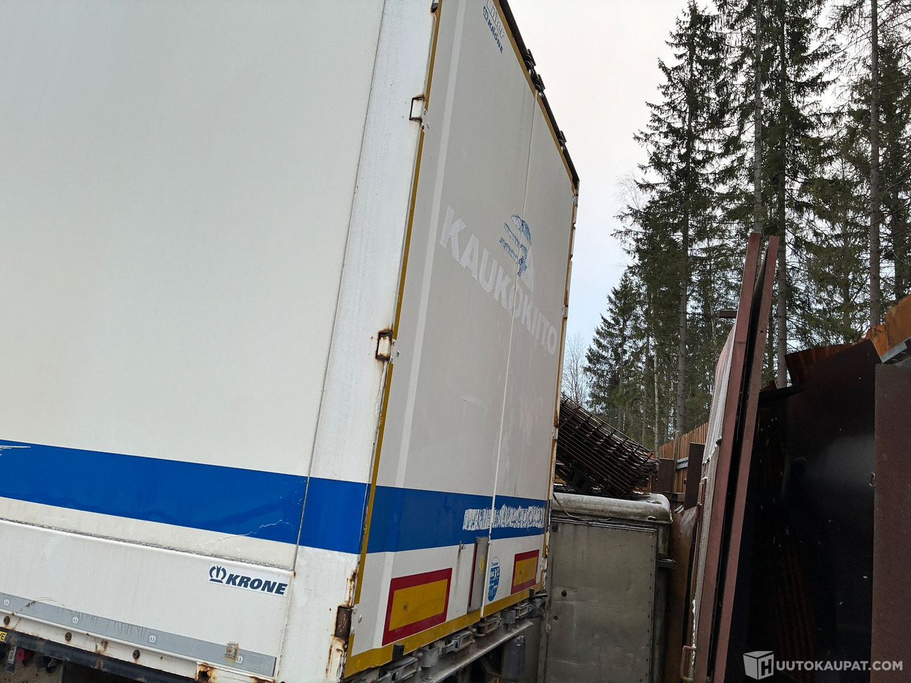 Krone Puoliperävaunu, 2014, Hyvinkää - نصف مقطورة بصندوق مغلق: صورة 3 Krone Puoliperävaunu, 2014, Hyvinkää - نصف مقطورة بصندوق مغلق: صورة 3