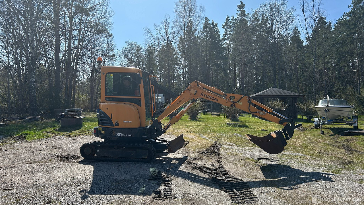Kumitelakaivinkone Hyundai Robex 30z-9ak, vm. 2019, Eura - آلات أخرى: صورة 5 Kumitelakaivinkone Hyundai Robex 30z-9ak, vm. 2019, Eura - آلات أخرى: صورة 5