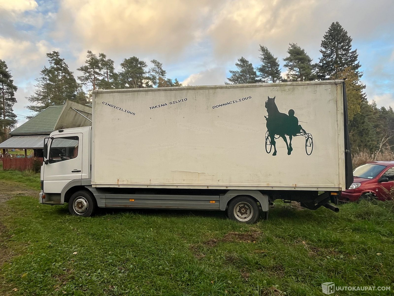 Mercedes-Benz Atego, hevoskuljetusauto, 2000, Inkoo - شاحنة: صورة 5 Mercedes-Benz Atego, hevoskuljetusauto, 2000, Inkoo - شاحنة: صورة 5