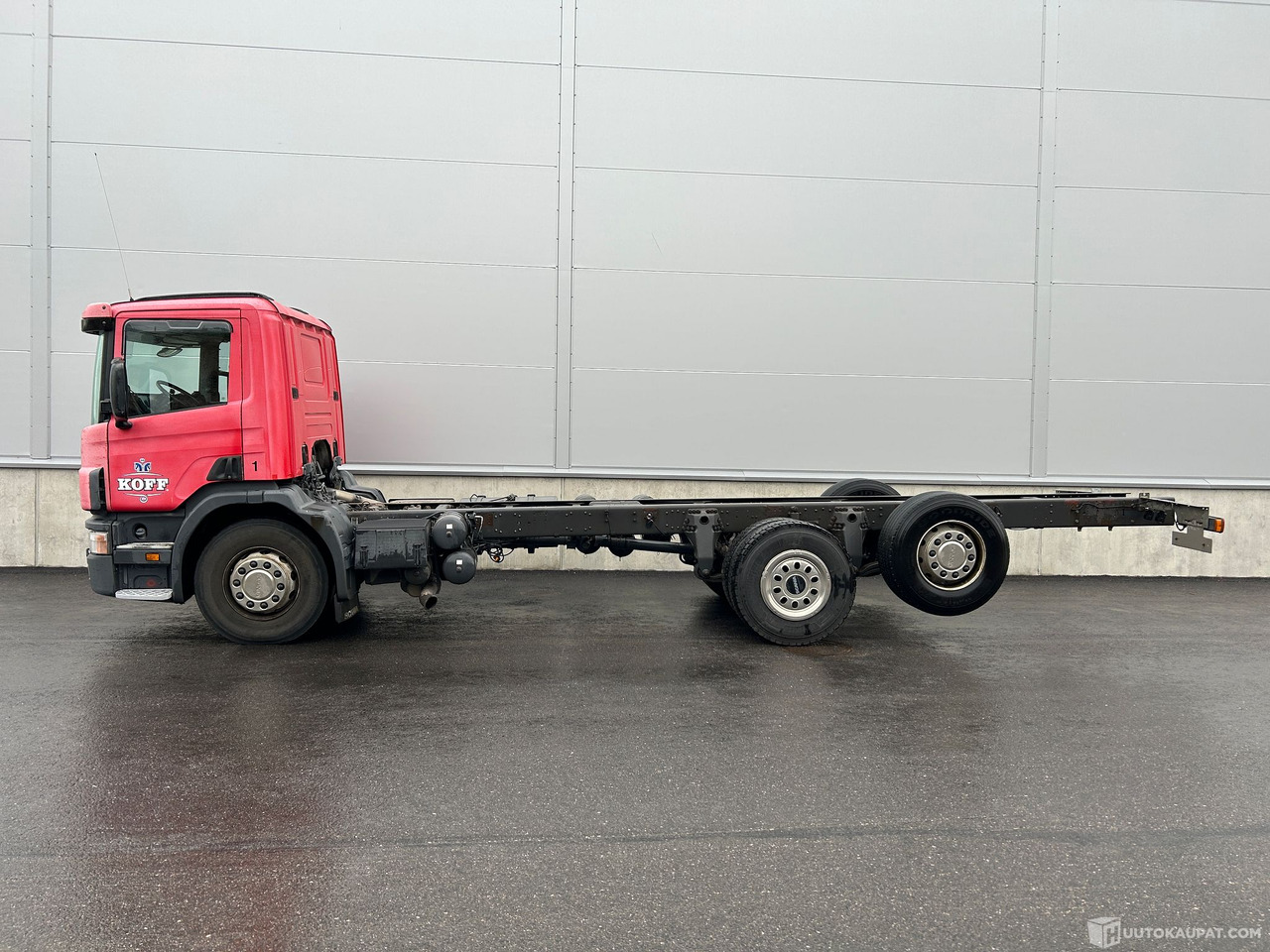 Scania P114 LB6X2NB Vain 255tkm ajettu, 2002, Vantaa - شاحنة: صورة 4 Scania P114 LB6X2NB Vain 255tkm ajettu, 2002, Vantaa - شاحنة: صورة 4