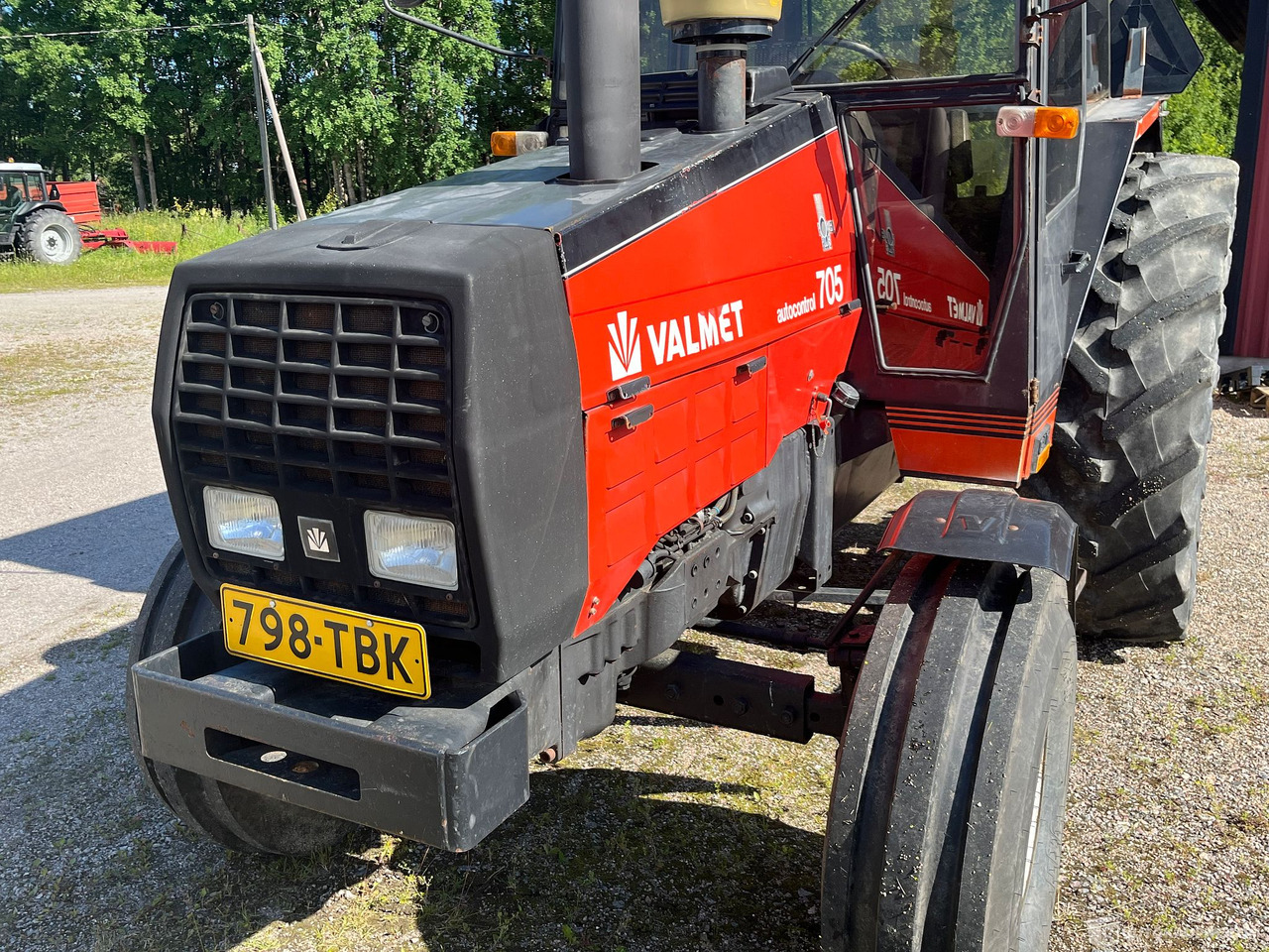 Valmet 705, Traktori, harrastajalta, 1990, Salo - آلات زراعية: صورة 4 Valmet 705, Traktori, harrastajalta, 1990, Salo - آلات زراعية: صورة 4