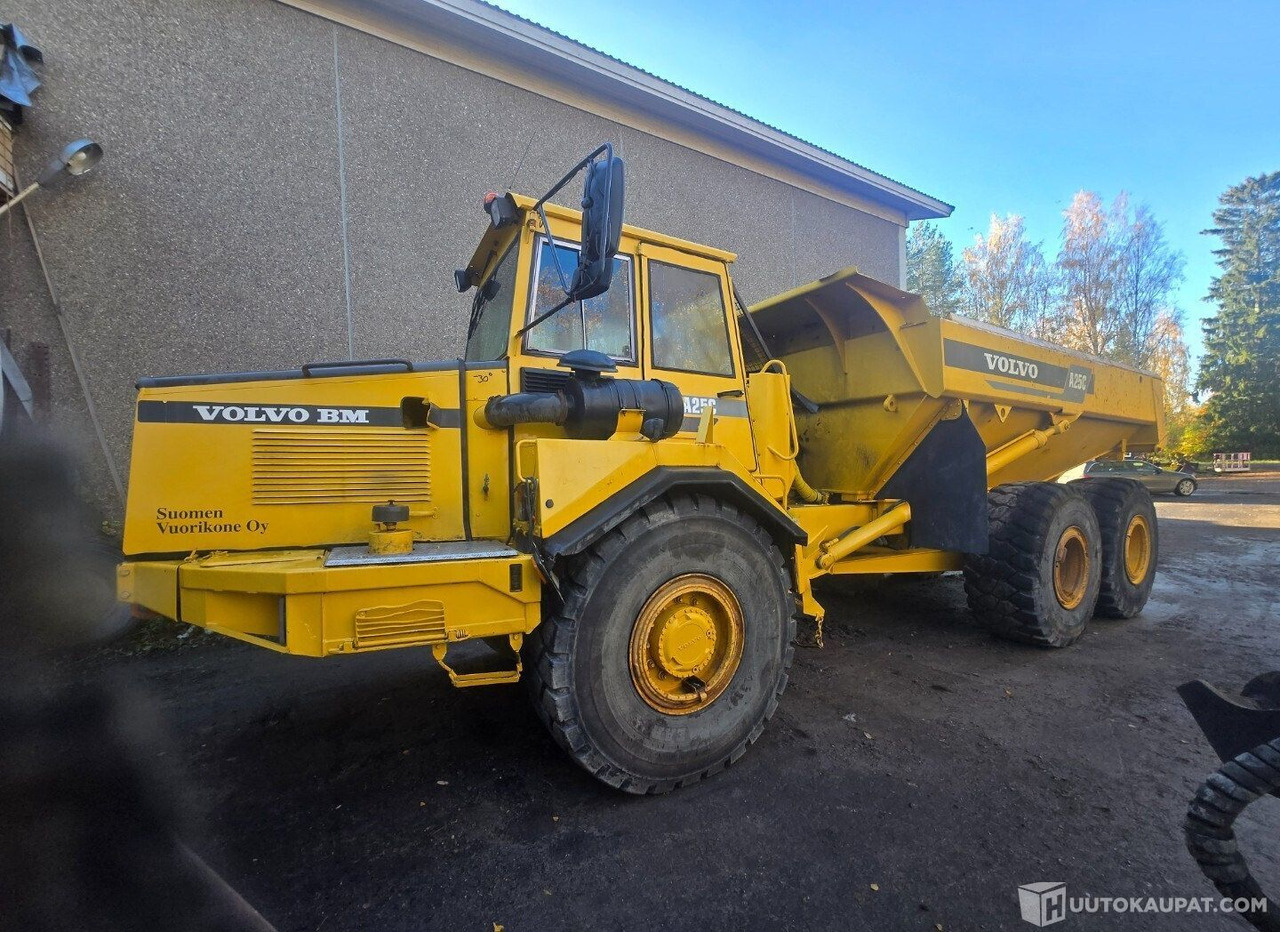 Volvo A25c6.7 6x6 dumpperi, 25545h, 1998, Kurikka - شاحنة مفصلية: صورة 1 Volvo A25c6.7 6x6 dumpperi, 25545h, 1998, Kurikka - شاحنة مفصلية: صورة 1