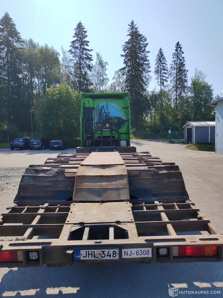 Volvo FH 64 R 13, 2008, Hämeenlinna - شاحنات مسطحة: صورة 4 Volvo FH 64 R 13, 2008, Hämeenlinna - شاحنات مسطحة: صورة 4