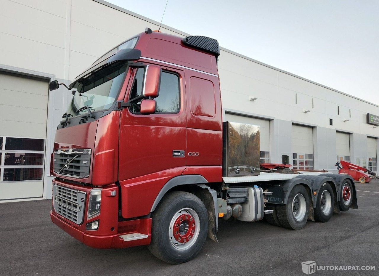 Volvo FH16 600 8x4, 2009, 16.0 l, Diesel, 888 123 km, Vantaa - مقطورة السحب: صورة 1 Volvo FH16 600 8x4, 2009, 16.0 l, Diesel, 888 123 km, Vantaa - مقطورة السحب: صورة 1