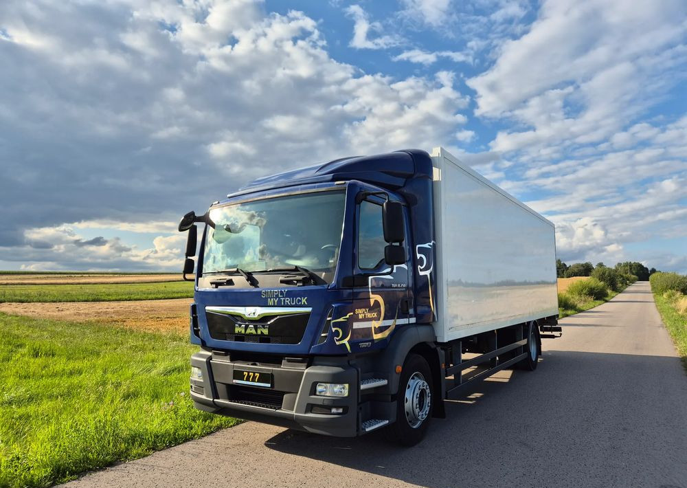 MAN TGM 18.250 Carrier 1950 D/E z Holandii / TOP STAN / 7.5m / 18 palet / winda + drzwi boczne / OKAZJA - شاحنة ذات مبرد: صورة 2 MAN TGM 18.250 Carrier 1950 D/E z Holandii / TOP STAN / 7.5m / 18 palet / winda + drzwi boczne / OKAZJA - شاحنة ذات مبرد: صورة 2