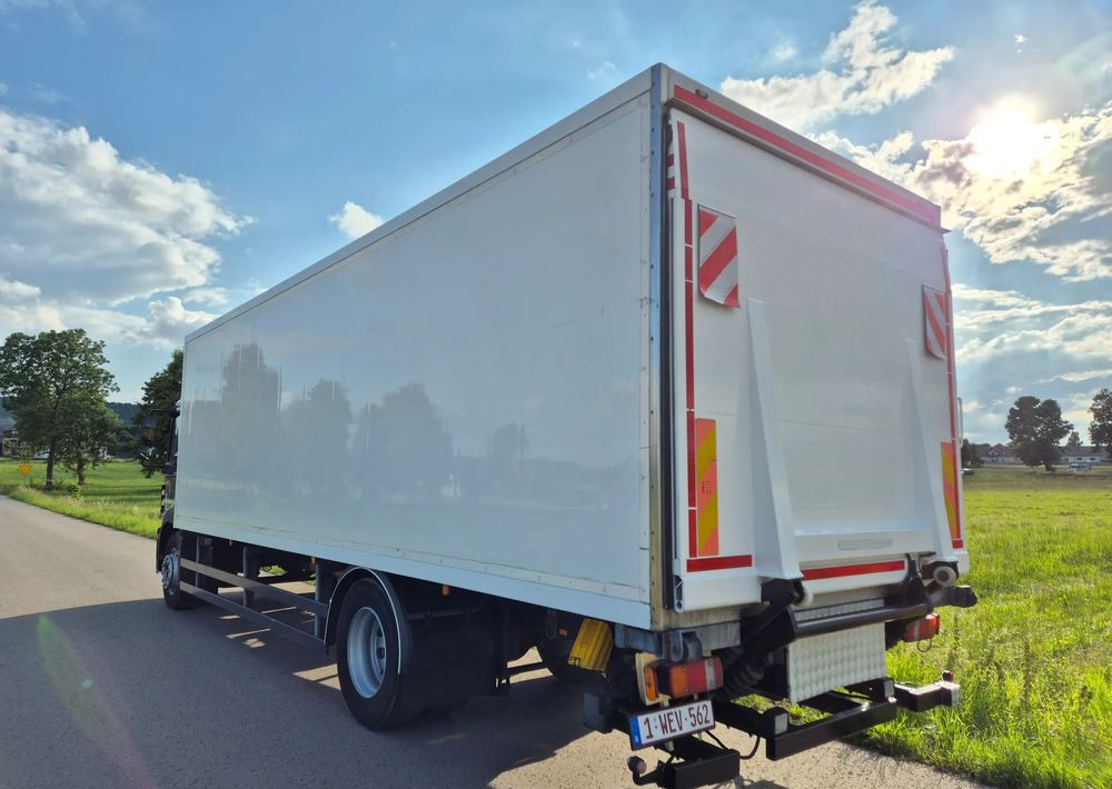 MAN TGM 18.250 Carrier 1950 D/E z Holandii / TOP STAN / 7.5m / 18 palet / winda + drzwi boczne / OKAZJA - شاحنة ذات مبرد: صورة 3 MAN TGM 18.250 Carrier 1950 D/E z Holandii / TOP STAN / 7.5m / 18 palet / winda + drzwi boczne / OKAZJA - شاحنة ذات مبرد: صورة 3