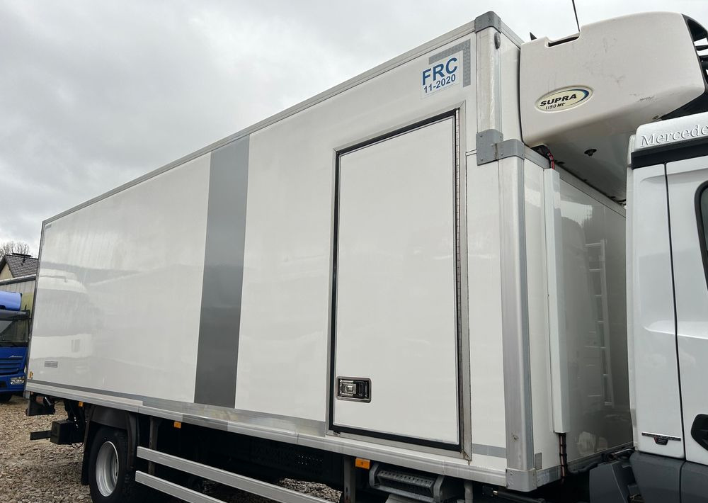 Mercedes-Benz Antos 1824 CARRIER SUPRA 1150 DRZWI + winda i drzwi boczne / 7.7m / z Holandii / KLIMA LEKKI / Axor man Tgm T1000-R THERMO King - شاحنة ذات مبرد: صورة 3 Mercedes-Benz Antos 1824 CARRIER SUPRA 1150 DRZWI + winda i drzwi boczne / 7.7m / z Holandii / KLIMA LEKKI / Axor man Tgm T1000-R THERMO King - شاحنة ذات مبرد: صورة 3