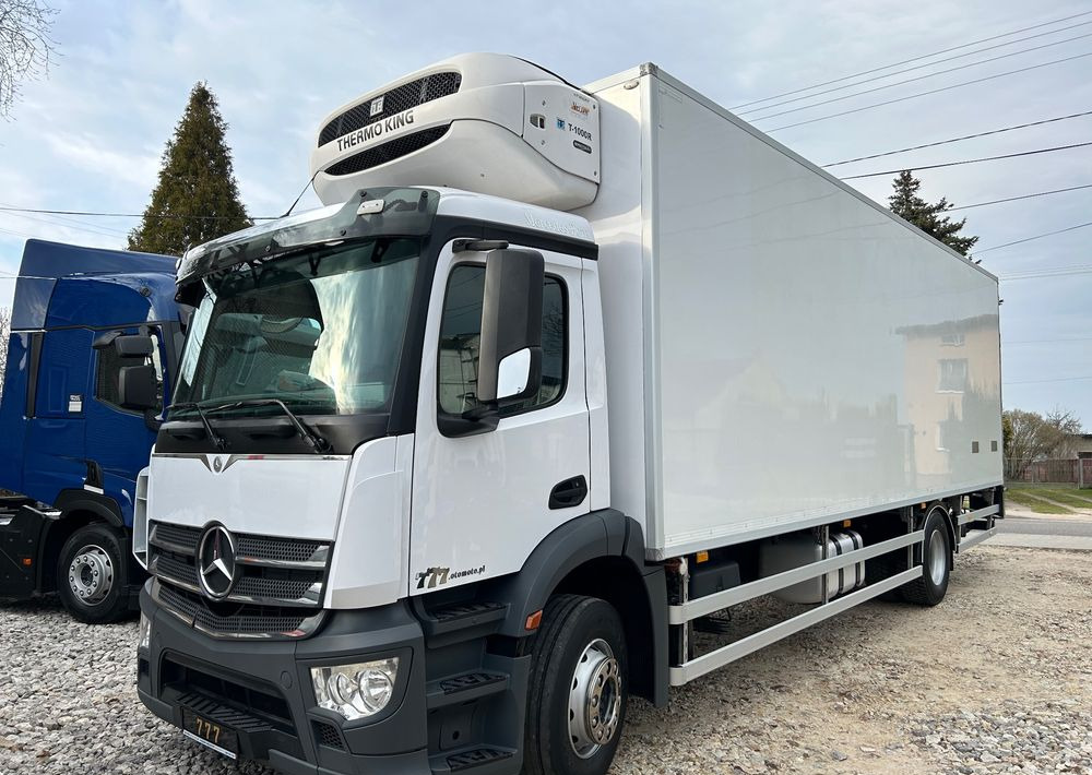 Mercedes-Benz Antos 1824 THERMO King DRZWI + winda + 2x drzwi boczne / 8.3m / z Holandii / KLIMA LEKKI / Axor man Tgm T1000-R - شاحنة ذات مبرد: صورة 1 Mercedes-Benz Antos 1824 THERMO King DRZWI + winda + 2x drzwi boczne / 8.3m / z Holandii / KLIMA LEKKI / Axor man Tgm T1000-R - شاحنة ذات مبرد: صورة 1