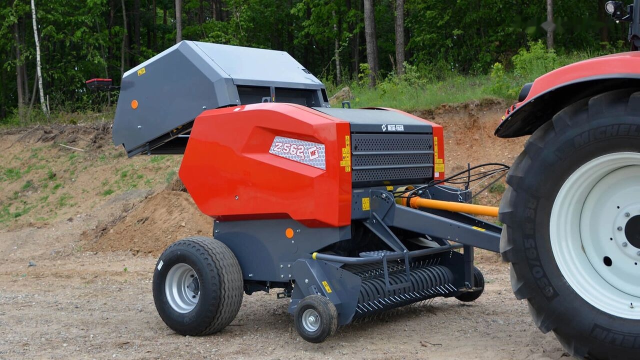 Metal-Fach Z562 - آلة بالات دائرية: صورة 1 Metal-Fach Z562 - آلة بالات دائرية: صورة 1