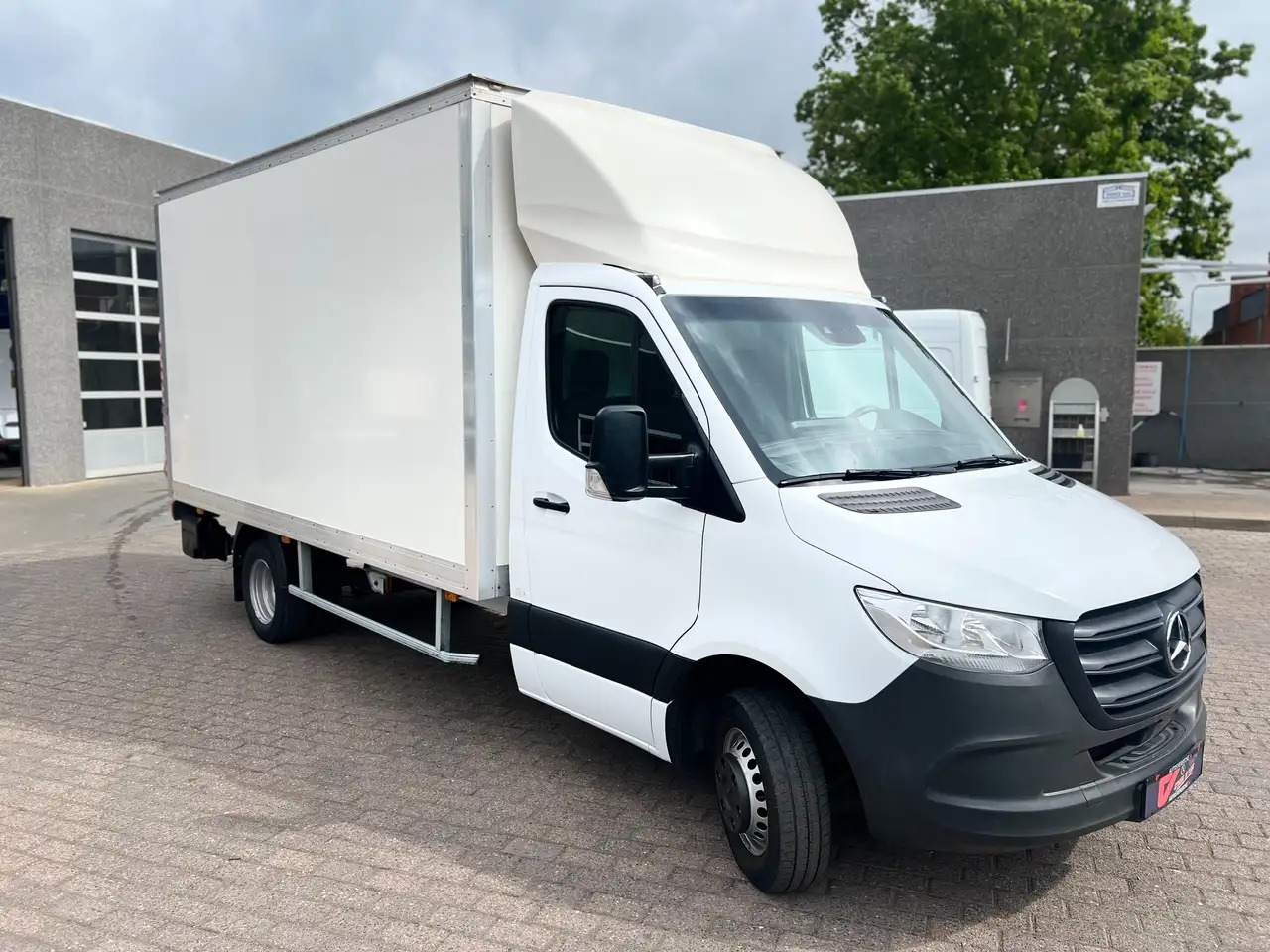 Mercedes-Benz Sprinter 515 KAST+LIFT + SPOILER (35.250ex) 2.300M - شاحنة بصندوق مغلق: صورة 3 Mercedes-Benz Sprinter 515 KAST+LIFT + SPOILER (35.250ex) 2.300M - شاحنة بصندوق مغلق: صورة 3