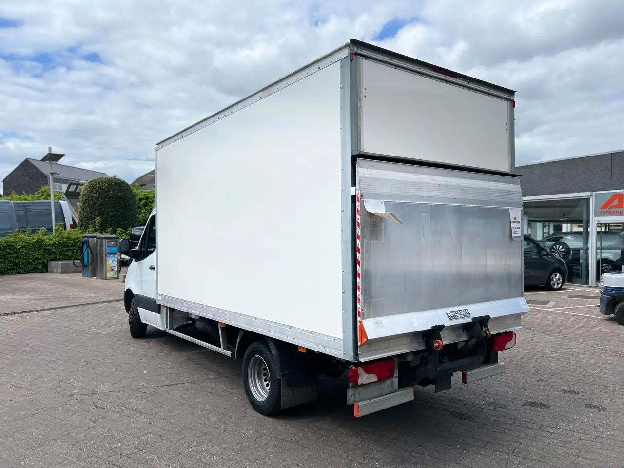 Mercedes-Benz Sprinter 515 KAST+LIFT + SPOILER (36.000ex) 2.300M - شاحنة بصندوق مغلق: صورة 5 Mercedes-Benz Sprinter 515 KAST+LIFT + SPOILER (36.000ex) 2.300M - شاحنة بصندوق مغلق: صورة 5