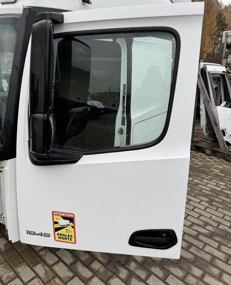 Mercedes-Benz ACTROS MP 4 LEWE truck - باب و قطع الغيار - شاحنة: صورة 1 Mercedes-Benz ACTROS MP 4 LEWE truck - باب و قطع الغيار - شاحنة: صورة 1