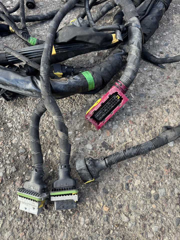 Ford F-Max - النظام الكهربائي: صورة 5 Ford F-Max - النظام الكهربائي: صورة 5