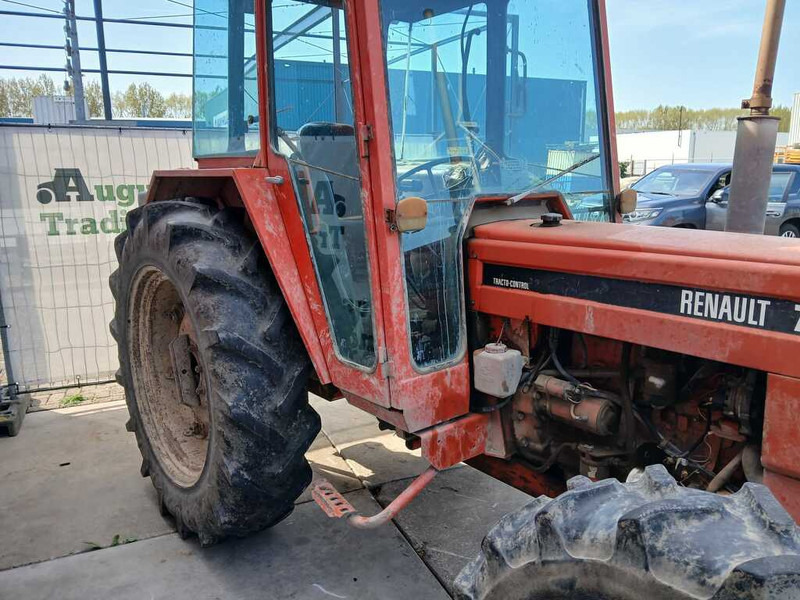 Renault 781-4 - جرار: صورة 3 Renault 781-4 - جرار: صورة 3
