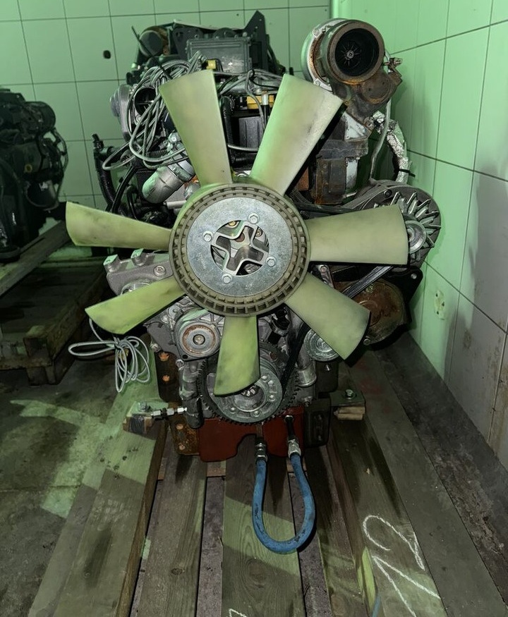 Deutz TCD 2.9 L4 - محرك - حفّار: صورة 1 Deutz TCD 2.9 L4 - محرك - حفّار: صورة 1