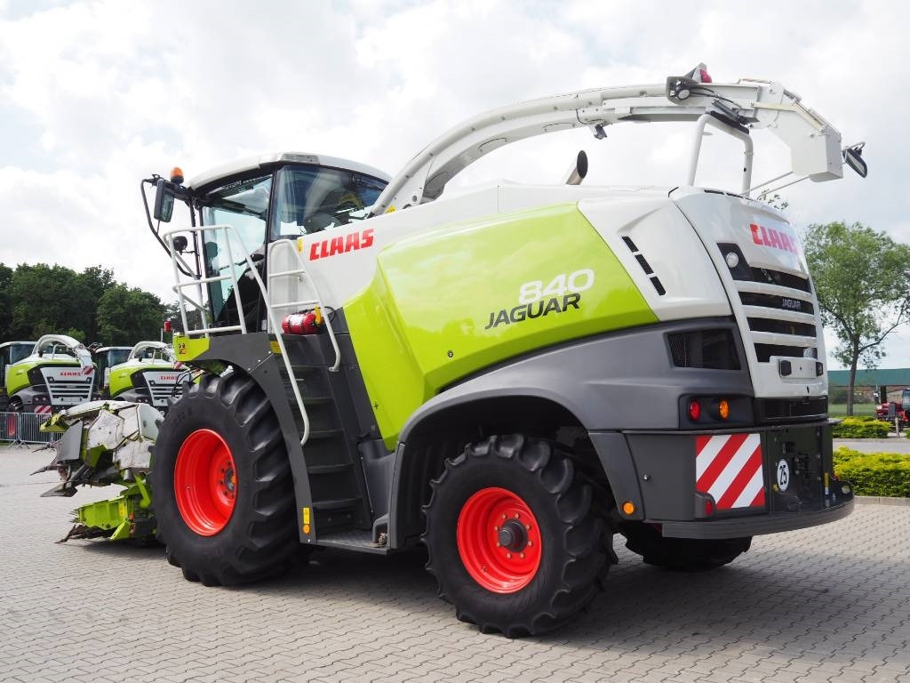Claas Jaguar 840 + Orbis 450 - حصادة الأعلاف: صورة 2 Claas Jaguar 840 + Orbis 450 - حصادة الأعلاف: صورة 2