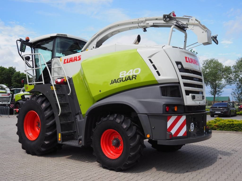Claas Jaguar 840 - حصادة الأعلاف: صورة 2 Claas Jaguar 840 - حصادة الأعلاف: صورة 2