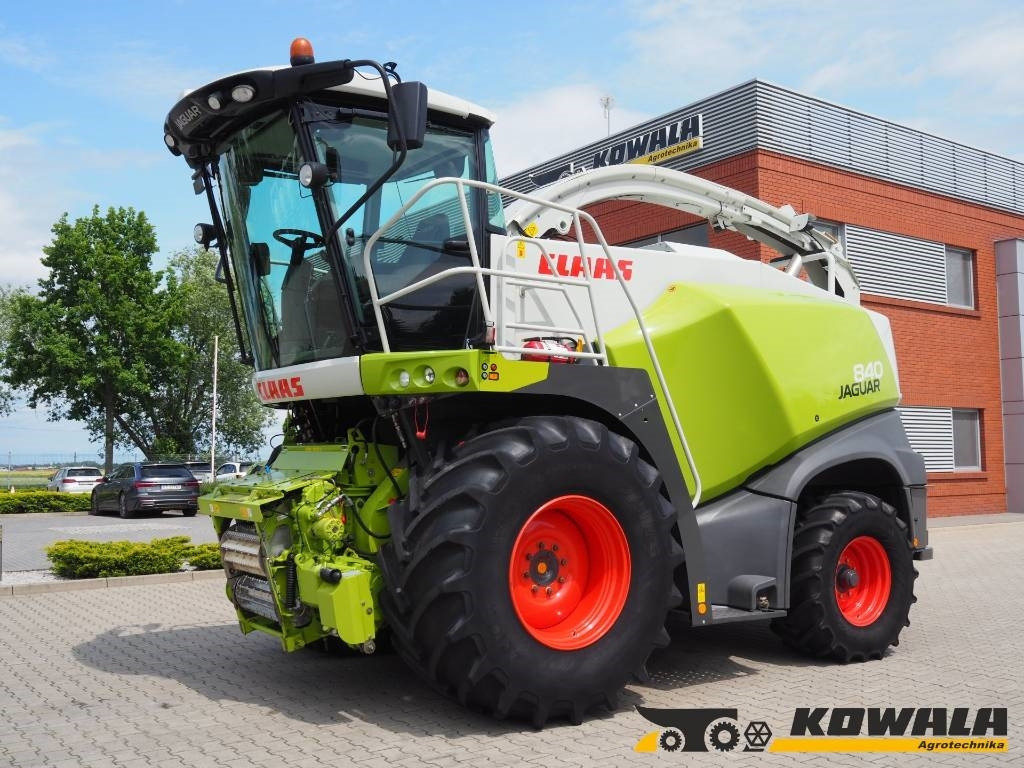 Claas Jaguar 840 - حصادة الأعلاف: صورة 1 Claas Jaguar 840 - حصادة الأعلاف: صورة 1
