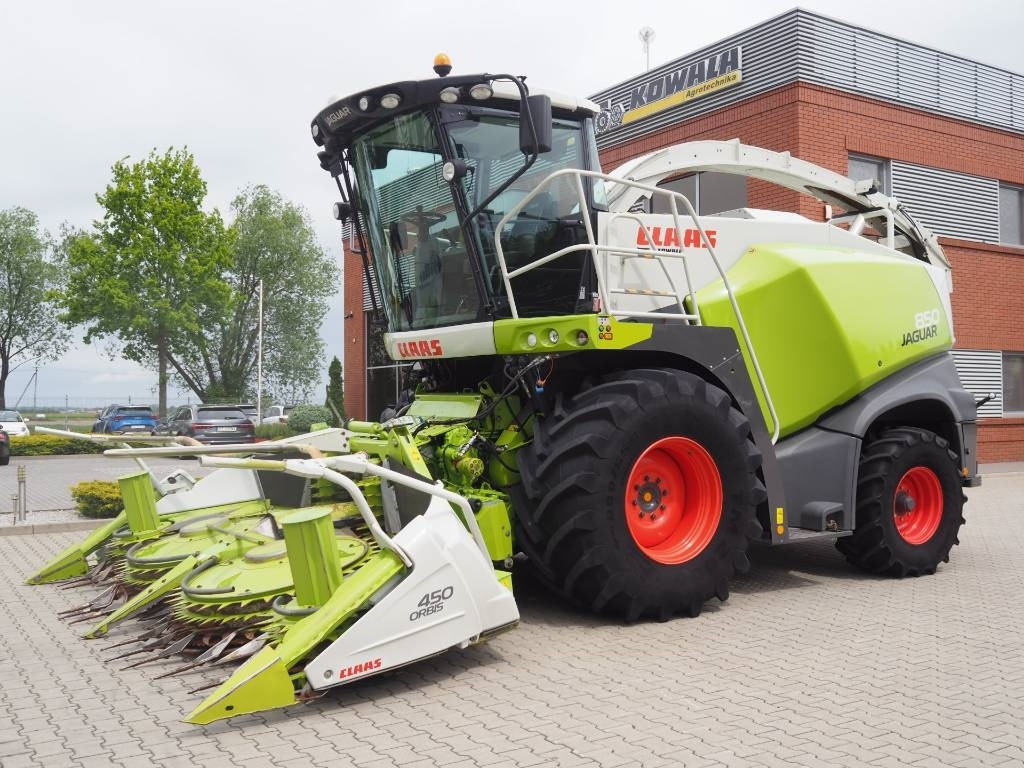 Claas Jaguar 850 + Orbis 450 - حصادة الأعلاف: صورة 5 Claas Jaguar 850 + Orbis 450 - حصادة الأعلاف: صورة 5