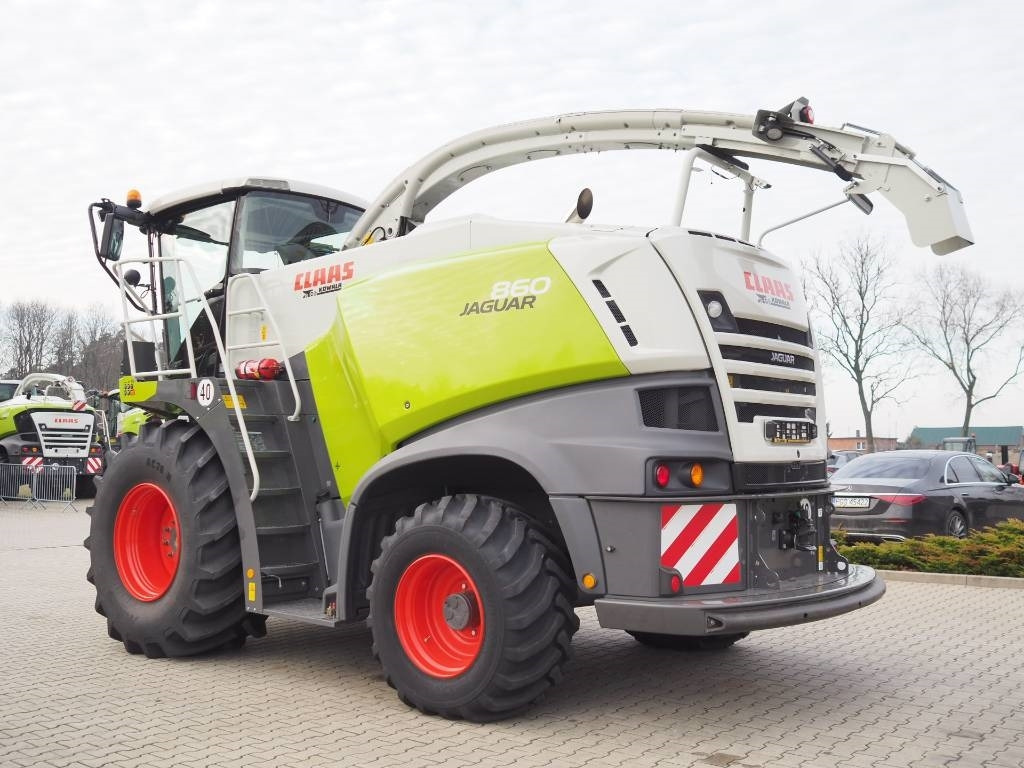 Claas Jaguar 860 4WD - حصادة الأعلاف: صورة 2 Claas Jaguar 860 4WD - حصادة الأعلاف: صورة 2