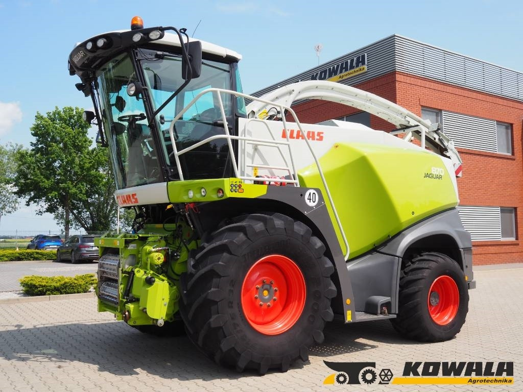 Claas Jaguar 870 4WD - حصادة الأعلاف: صورة 1 Claas Jaguar 870 4WD - حصادة الأعلاف: صورة 1