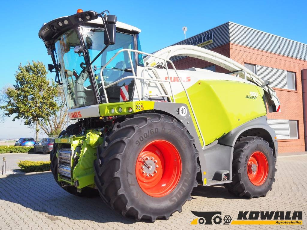 Claas Jaguar 950 4x4 - حصادة الأعلاف: صورة 1 Claas Jaguar 950 4x4 - حصادة الأعلاف: صورة 1