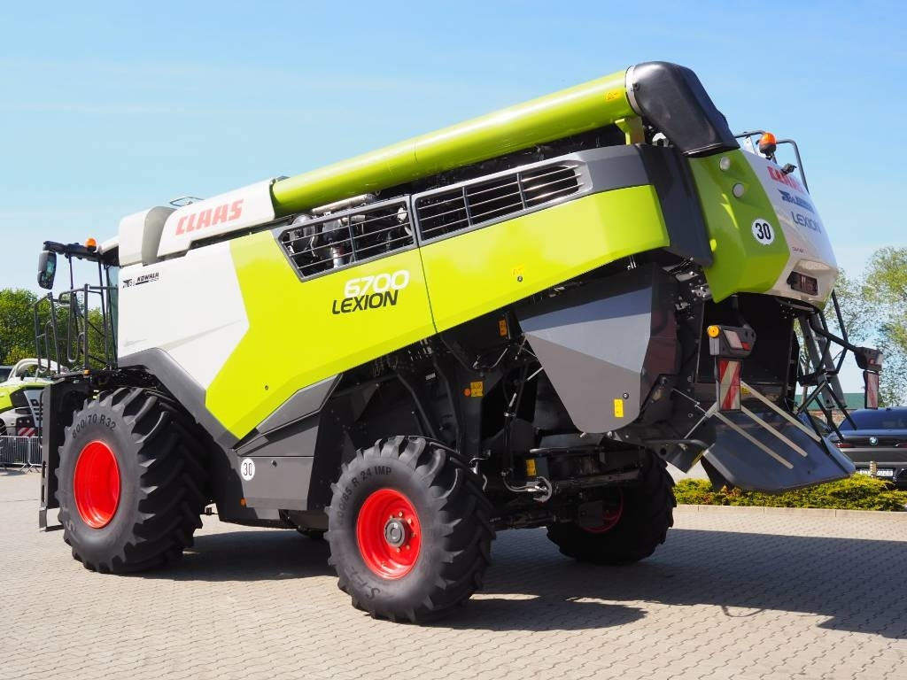 Claas Lexion 6700 + V770 - حصادة: صورة 2 Claas Lexion 6700 + V770 - حصادة: صورة 2