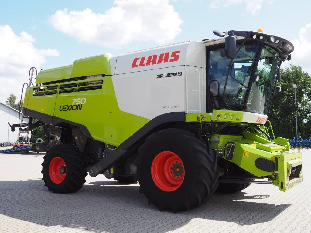Claas Lexion 750 GPS + V770 - حصادة: صورة 4 Claas Lexion 750 GPS + V770 - حصادة: صورة 4