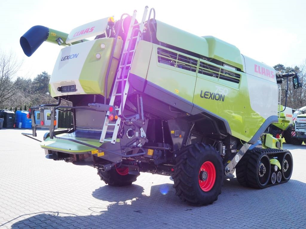 Claas Lexion 750TT GPS + V930 - حصادة: صورة 3 Claas Lexion 750TT GPS + V930 - حصادة: صورة 3