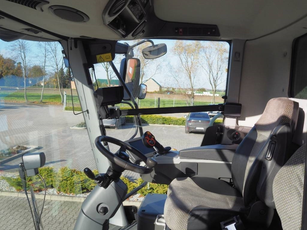 Claas Lexion 770TT 4x4 + V1200 - حصادة: صورة 5 Claas Lexion 770TT 4x4 + V1200 - حصادة: صورة 5