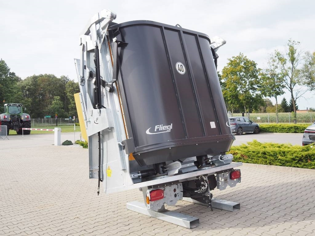 Fliegl S-2/SAW Profi - ناثرة السماد الحيواني: صورة 3 Fliegl S-2/SAW Profi - ناثرة السماد الحيواني: صورة 3