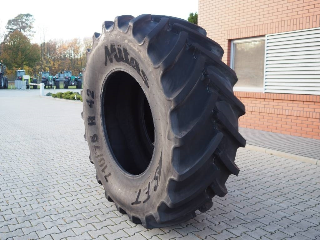 Mitas SFT 710/75 R42 - إطارات - آلات زراعية: صورة 3 Mitas SFT 710/75 R42 - إطارات - آلات زراعية: صورة 3
