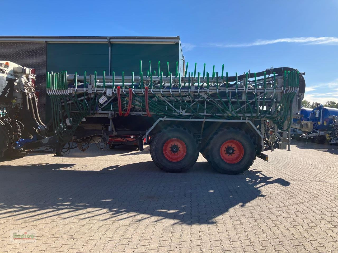 CLAAS Xerion 4000 Saddle Trac Gülletechnik - جرار: صورة 3 CLAAS Xerion 4000 Saddle Trac Gülletechnik - جرار: صورة 3