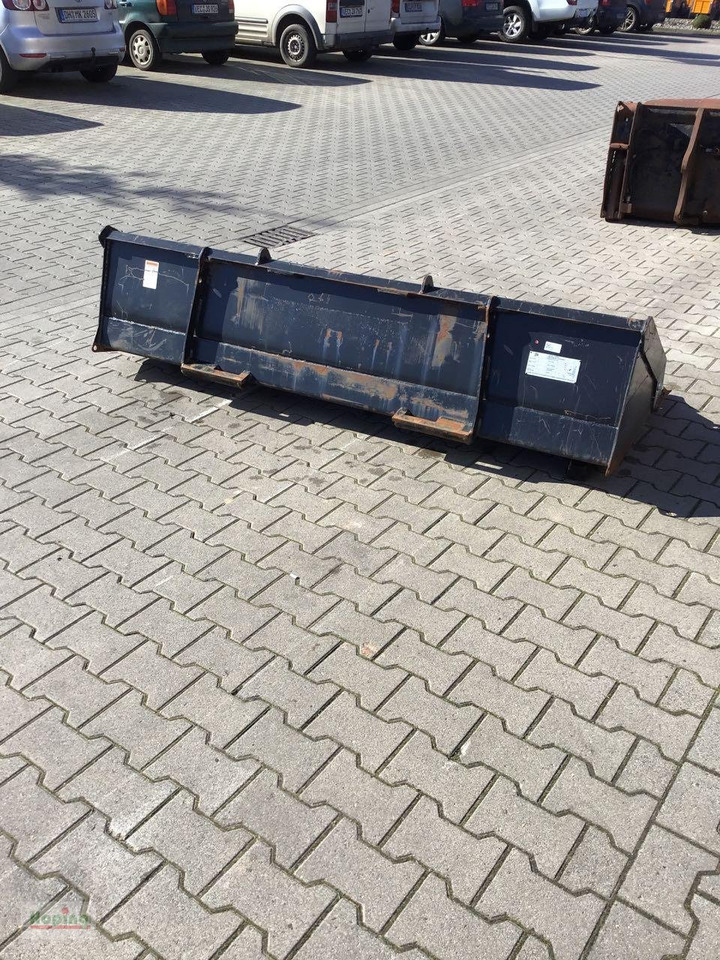 JCB JCB 300T - بكت شيول - آلات الإنشاء: صورة 4 JCB JCB 300T - بكت شيول - آلات الإنشاء: صورة 4