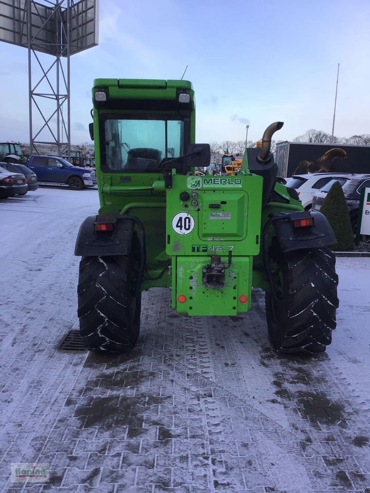 Merlo TF42.7 CS-140 - آلة رفع ونقل تلسكوبية: صورة 4 Merlo TF42.7 CS-140 - آلة رفع ونقل تلسكوبية: صورة 4